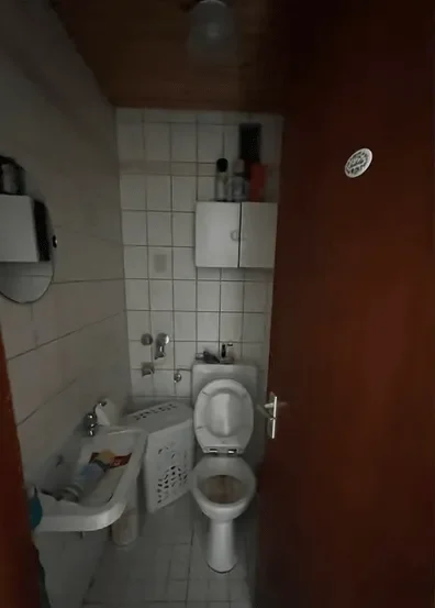 Gäste-WC vor der Renovierung