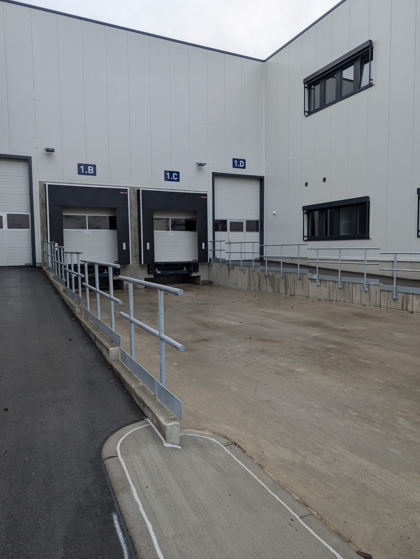 Industriegeländer feuerverzinkt